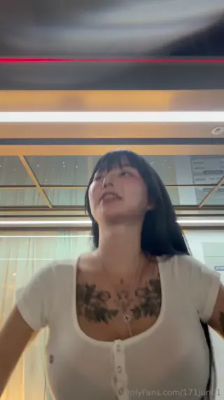 171jun01 leaked video, frame 2