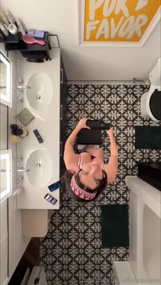 adisonbriana leaked video, frame 2