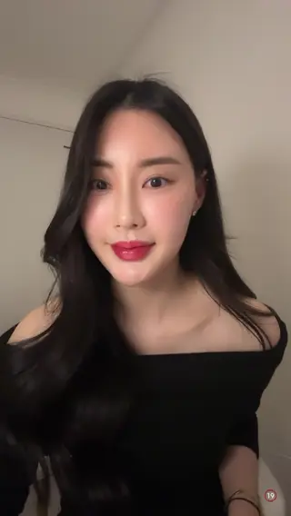 adore_youuun leaked video, frame 2