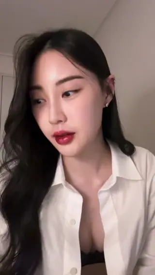 adore_youuun leaked video, frame 2