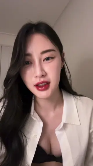 adore_youuun leaked video, frame 4