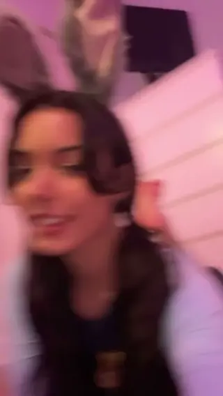alee_babe leaked video, frame 4