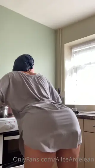 aliceardelean leaked video, frame 2