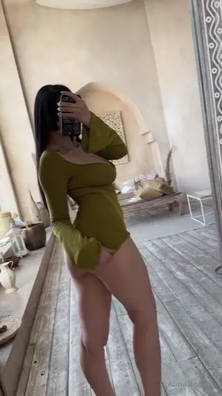 alina_becker leaked video, frame 4