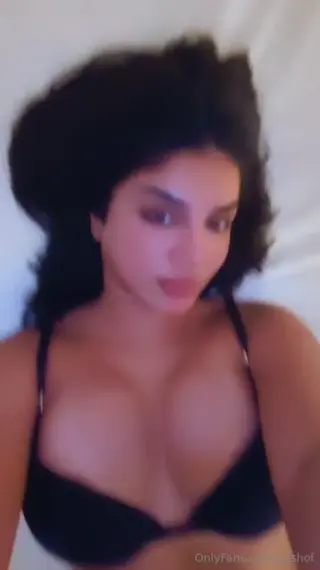 alishbasheikh leaked video, frame 2