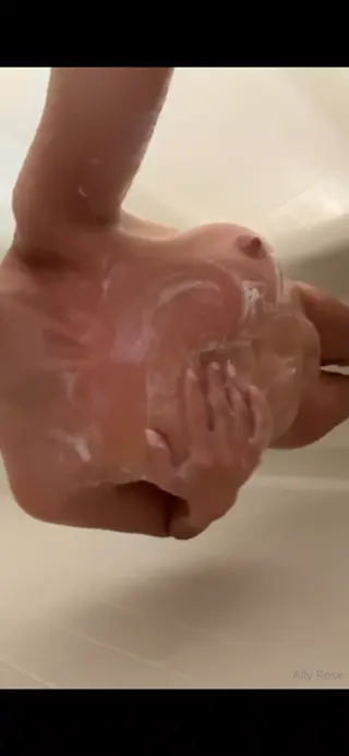 allyyrose leaked video, frame 5