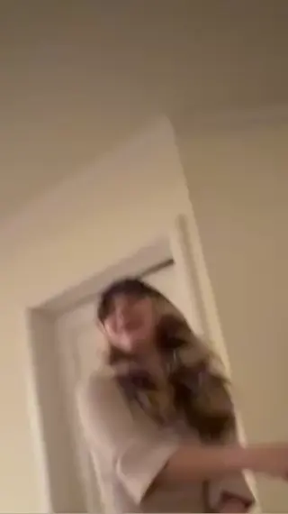 alysaxliu leaked video, frame 2