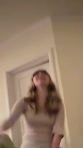 alysaxliu leaked video, frame 3