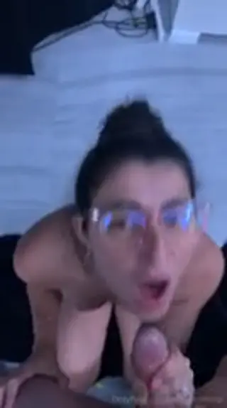 alyynicolevip leaked video, frame 6