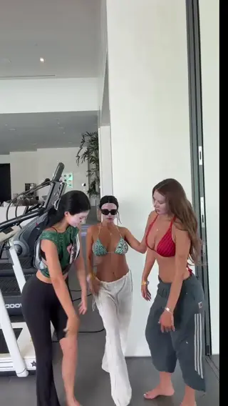 anastasia_karanikolaou leaked video, frame 2