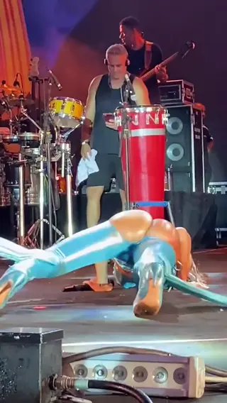 anitta leaked video, frame 4