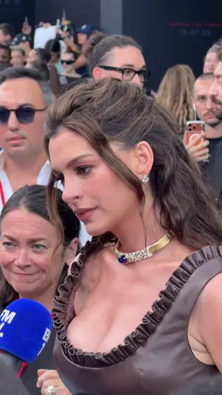 annehathaway leaked video preview
