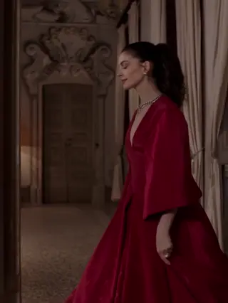 annehathaway leaked video, frame 6