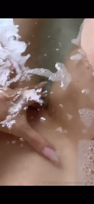 annewuensche leaked video, frame 1