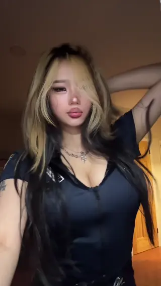 anniezheng.x leaked video, frame 1