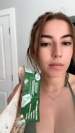 areliann leaked video, frame 2