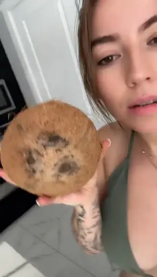 areliann leaked video, frame 4
