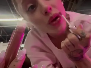 arianagrande leaked video, frame 4