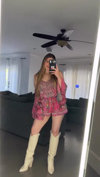 ariel_winter leaked video, frame 3