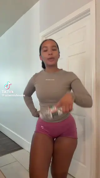 ariwitdahoodie leaked video preview