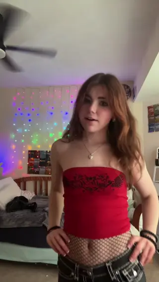 ashleyb4253 leaked video, frame 6