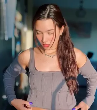 asmrglow leaked video, frame 2