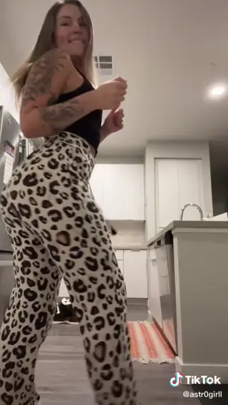 astr0girll... leaked video, frame 6