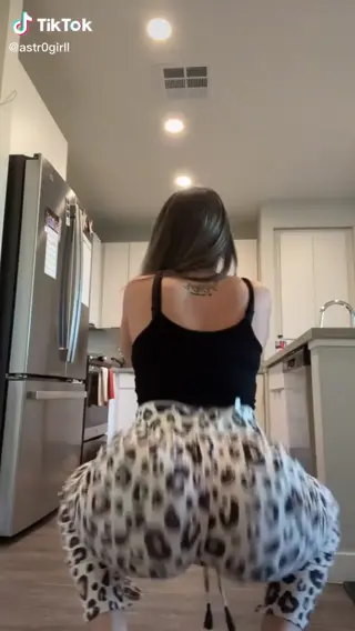 astr0girll... leaked video, frame 5
