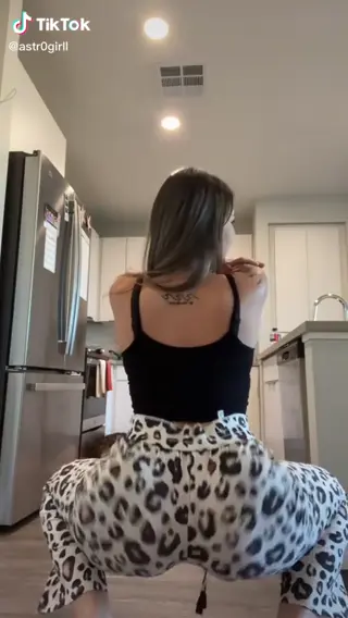 astr0girll... leaked video, frame 6