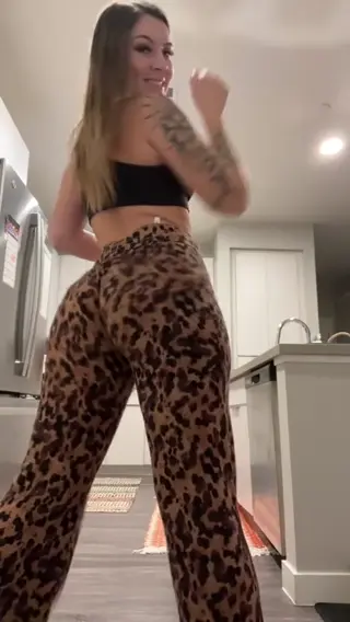 astr0girll... leaked video, frame 5