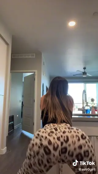 astr0girll... leaked video, frame 4