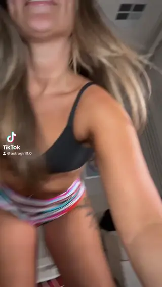 astr0girll... leaked video, frame 1
