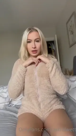 astridwett leaked video, frame 1