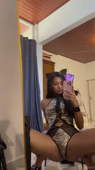 aura.xx leaked video, frame 4