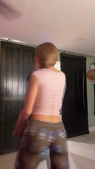 ava.nucci leaked video, frame 4
