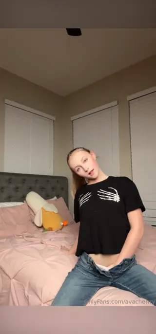 avacherrry leaked video preview