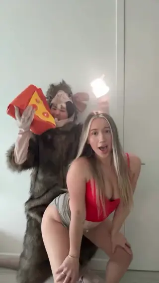 azra_lifts leaked video, frame 5