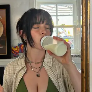 billie_eilish leaked video, frame 1