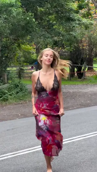bindi.london leaked video, frame 4