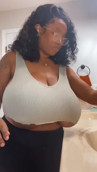 briana.aileen_b leaked video preview