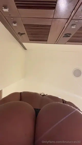 bruluccas30 leaked video, frame 6