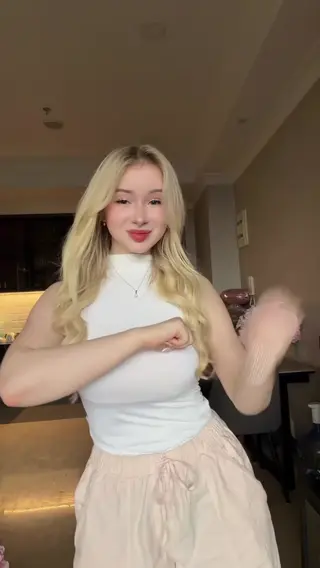 bulebarbie_official leaked video, frame 1
