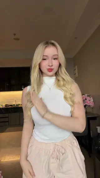 bulebarbie_official leaked video, frame 2