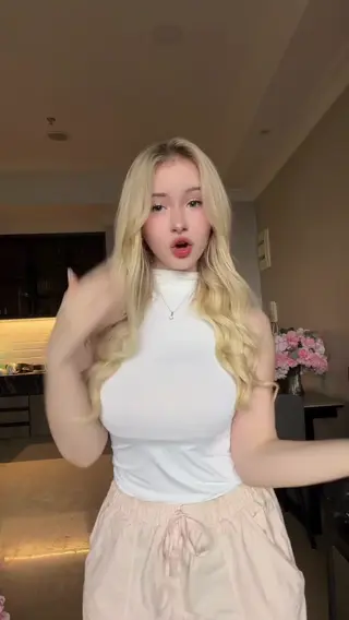 bulebarbie_official leaked video, frame 3
