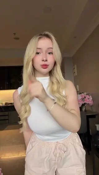 bulebarbie_official leaked video, frame 4
