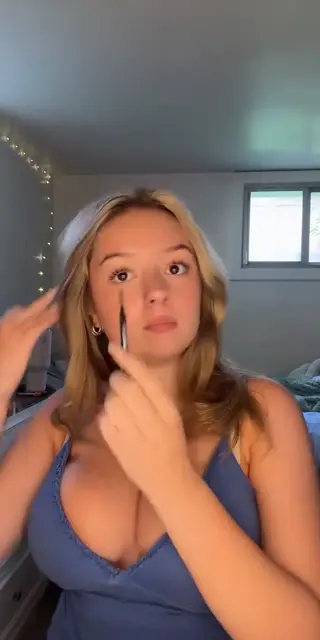 busty_tiktok_girls leaked video, frame 5