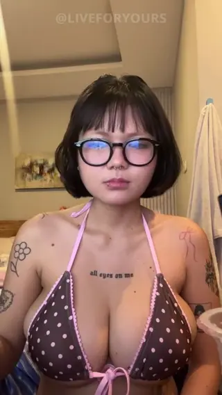 ___c._.b_ leaked video, frame 2