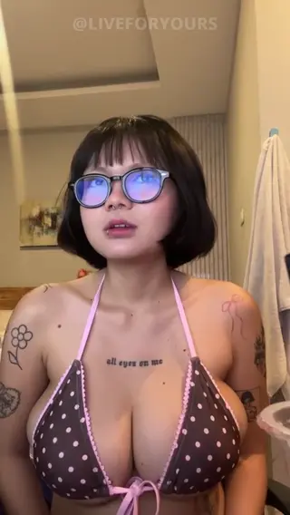 ___c._.b_ leaked video, frame 3