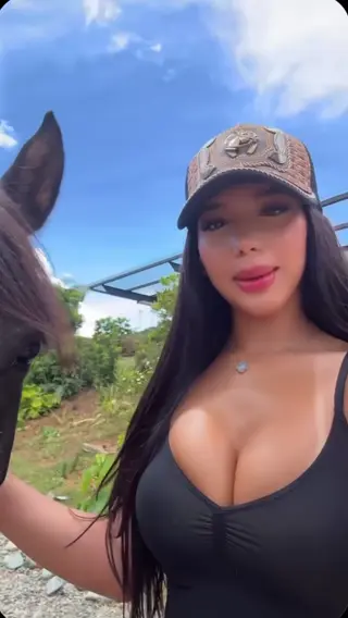 camiihenaoo leaked video, frame 4