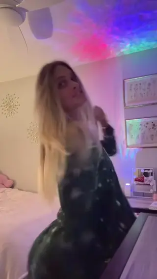cararhodee leaked video, frame 2